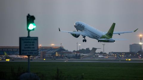 Droon peatas lennuliikluse Tallinna lennujaamas