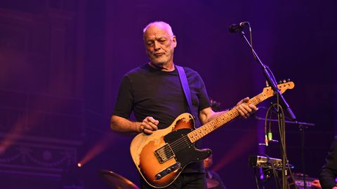 OKSJONIL TEHTI AJALUGU ⟩ Just selle rokilegendi pillist sai kõigi aegade kalleim kitarr