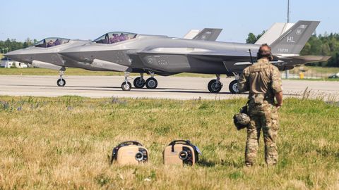 NEEME VÄLI ⟩ Võis täheldada, et signaalid USAst lõid mõnelgi siin pinna jalge alt. Mida me NATO seisust teame?