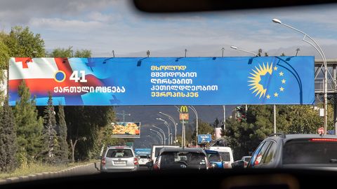 HENRIK HANNES HERKEL ⟩ ELi laienemine: paberil vajalik, kaardil ilus, praktikas teostamatu