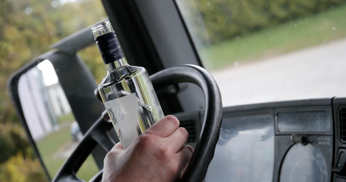 UURING ⟩ Selgus, kui palju eestlasi toetab kerge promilliga autojuhtimist