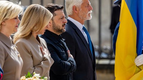 Ukraina president Volodõmõr Zelenskõi tuleb koos abikaasa Olena Zelenskaga Eestisse