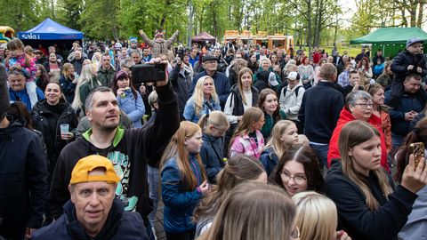 Vändra suve avapidu jäi ootamatult ära, pettunud publik saadeti minema