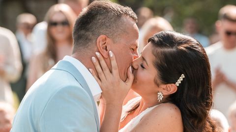 REISIKLÕPSUD ⟩ Birgit ja Indrek Sarrap tähistasid 11. pulma-aastapäeva: aitäh, et mind jätkuvalt välja kannatad mr Sarrap