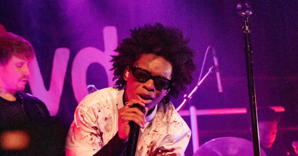 SÄILMED LEITI AUTOST ⟩ Maailmaturneed plaaninud popitäht arreteeriti, lauljat kahtlustatakse tüdruku tapmises