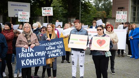Erihoolekande pakkujad: töötajad on alamakstud, nõrgemate toetajad on jäetud vaesusriski