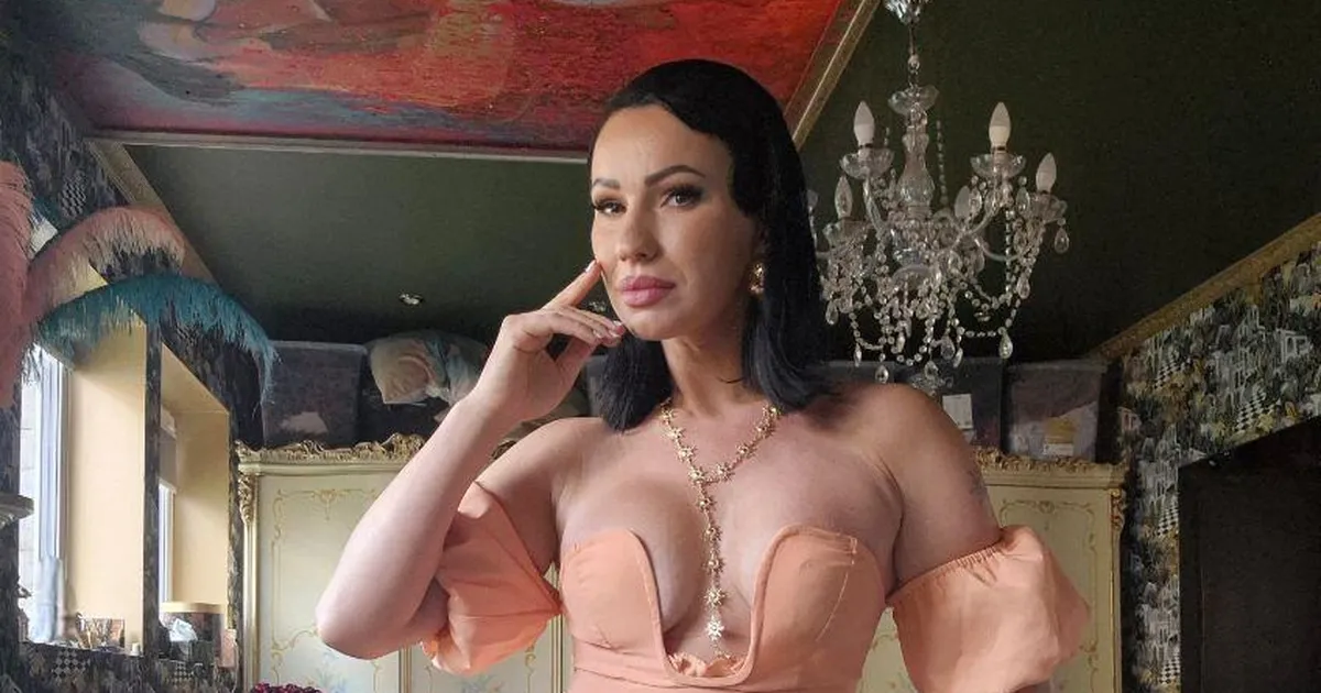 VIDEO ⟩ «Appi, ma ei suuda vaadata!» Silvia Ilves ehmatas fänne ohtliku aiatöö videoga