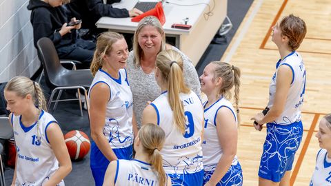 Pärnu korvpallinaiskond koputab meistriliigas finaaliuksele