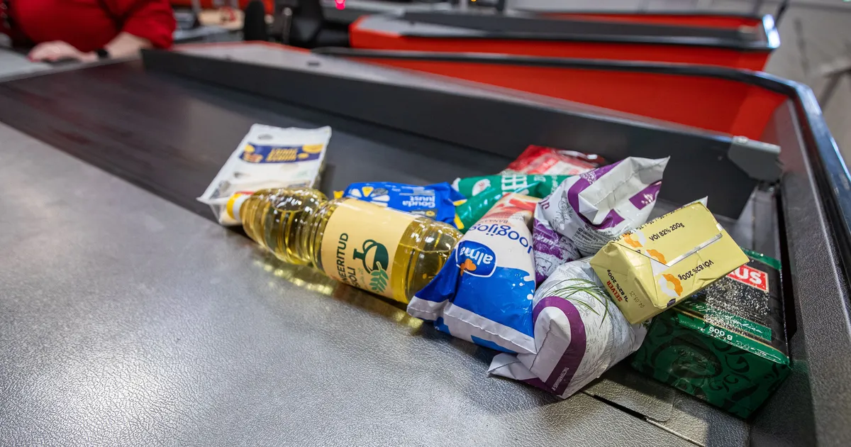 POSTIMEHE OSTUKORV ⟩ Ostukorvide hinnalõhe kärises kuuga suuremaks