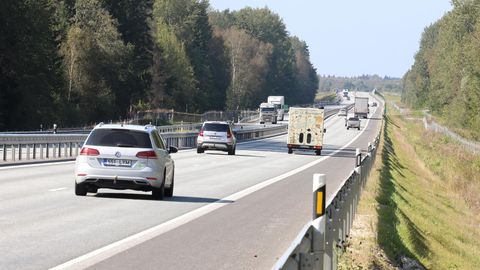 Teelt välja sõitnud veok sulges öösel liikluse Tallinna–Tartu maanteel