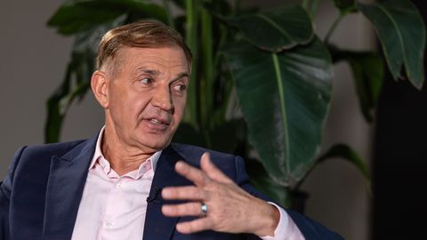 FOTO ⟩ Uhke isa: Urmas Sõõrumaa tütar Katriin lõpetas Hispaanias ülikooli