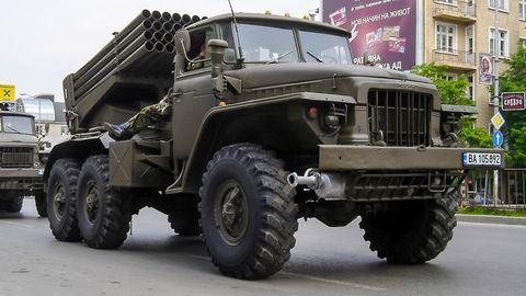 TÕNIS ARRO ⟩ Hakkame tootma moona... Varssavi Paktile?