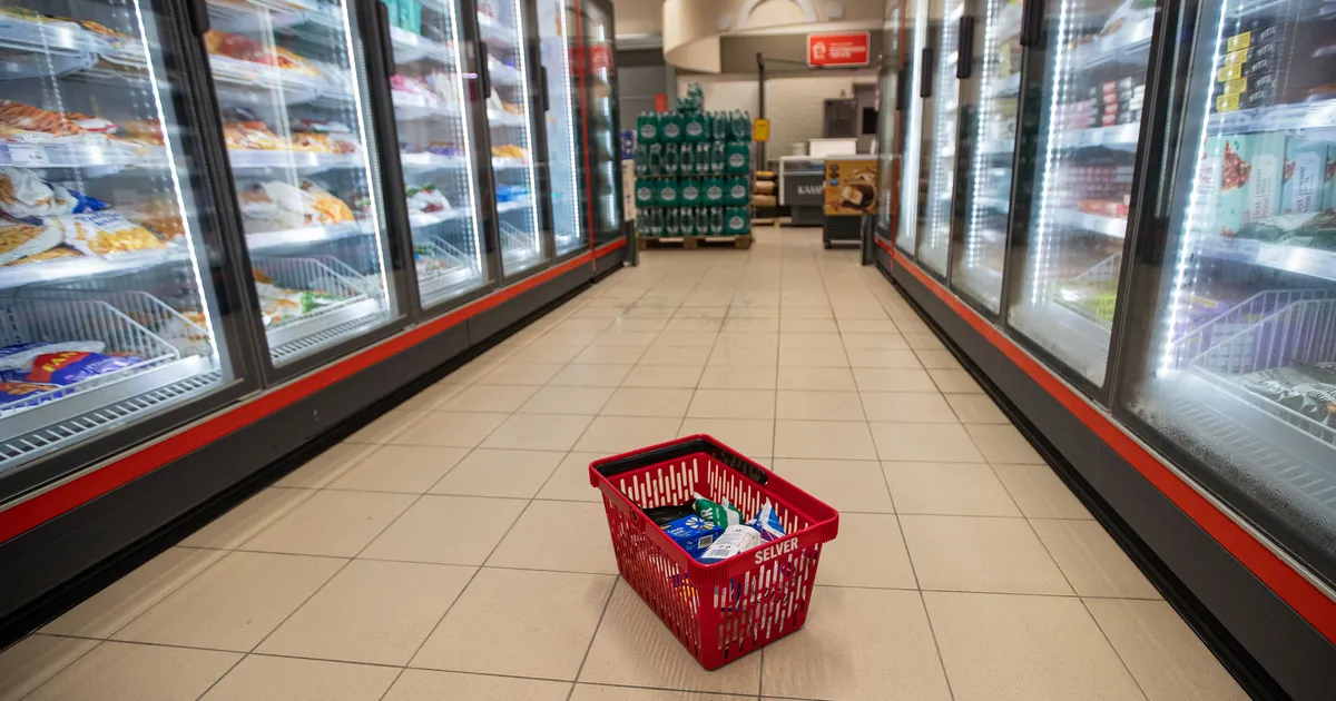 POSTIMEHE OSTUKORV ⟩ Poodide hinnavahed kahanesid järsult
