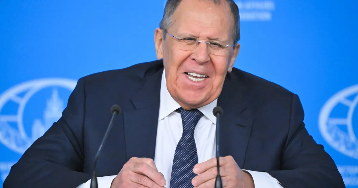 RAINER SAKS ⟩ Lavrovi loogika: olla vastu Ukraina julgeolekugarantiidele, küll aga nõuda neid Venemaale