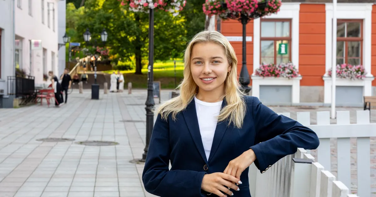 VIDEO ⟩ Noorpoliitik Sandra Laur kirjeldab ekstreemset eksamielu Londonis: isegi tualetid kammitakse läbi
