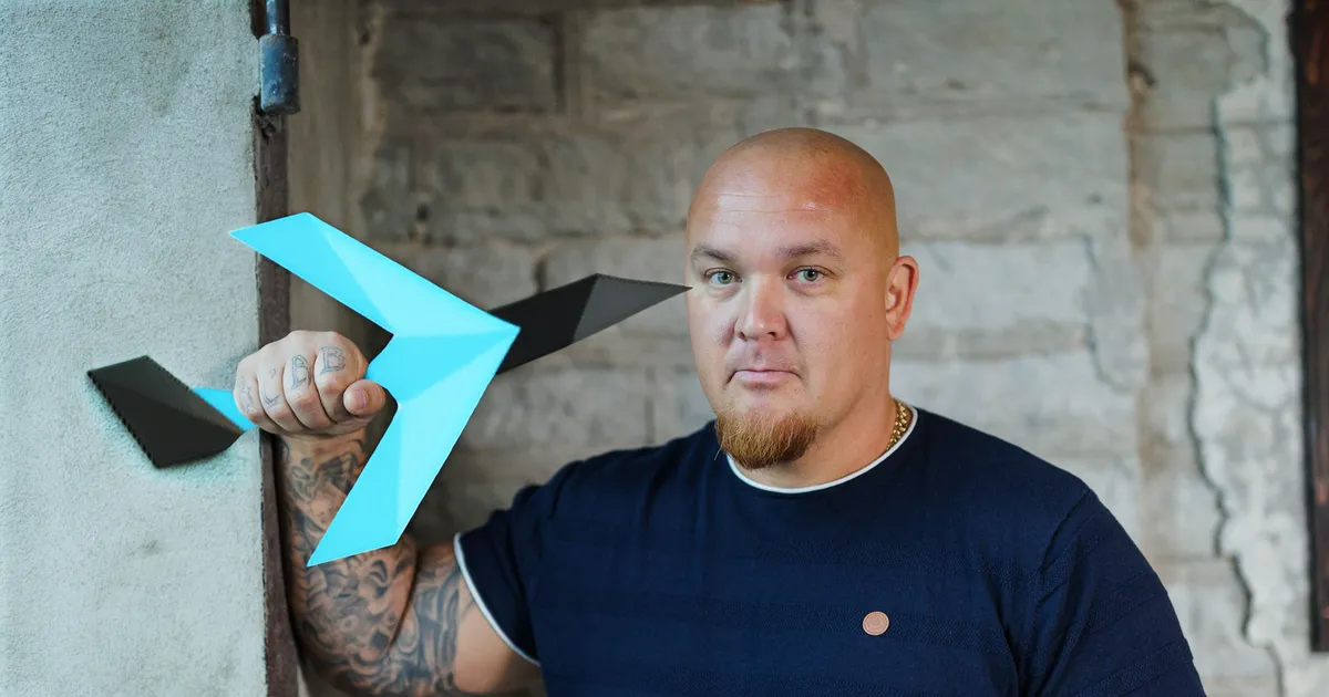 VIDEO ⟩ Tiktokker Janar Koddo seab taaskord kahtluse alla AirGuru kampaaniad: kas see seadusega keelatud ei ole?