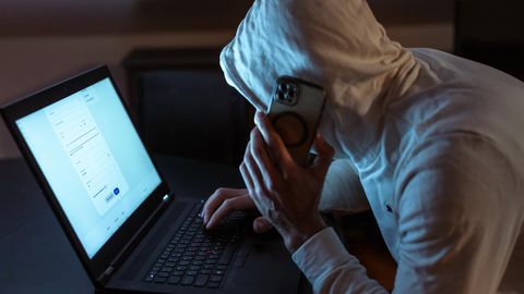 Politseinikud pidasid Tallinnas kinni kelmuses kahtlustatava naise