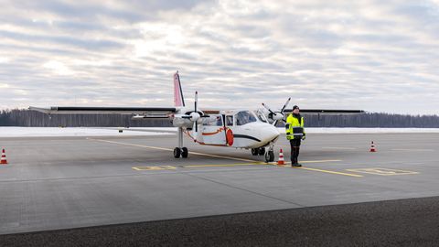 Uus koalitsioon eelistab Pärnu lennujaama anda eraoperaatorile, mitte linna hallata võtta