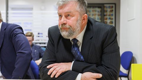Meelis Kiili lahkub Reformierakonnast, koalitsioon jätkab vähemuses
