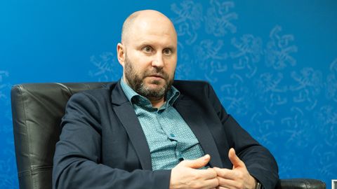 INTERVJUU ⟩ Ida kriminaalbüroo juht: narkokaubandus käib suhtlusrakendustes