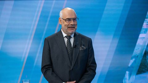 KLÕPS ⟩ «Tänane tööpäev algas meil veidi teistmoodi!» President Alar Karis külastas oma sünnipäeval legendaarset Kopli restorani