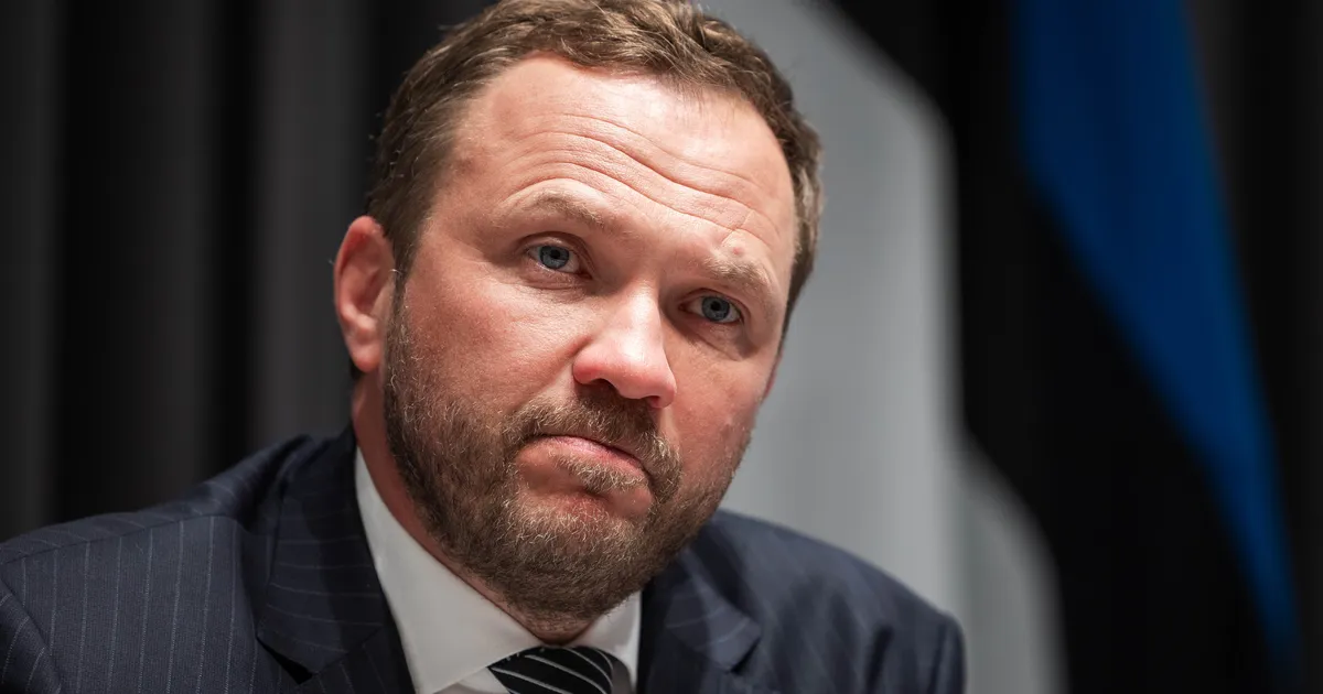 MARGUS TSAHKNA ⟩ Julgus rääkida väärikast lahkumisest – lõpetame teesklemise, et seda pole olemas
