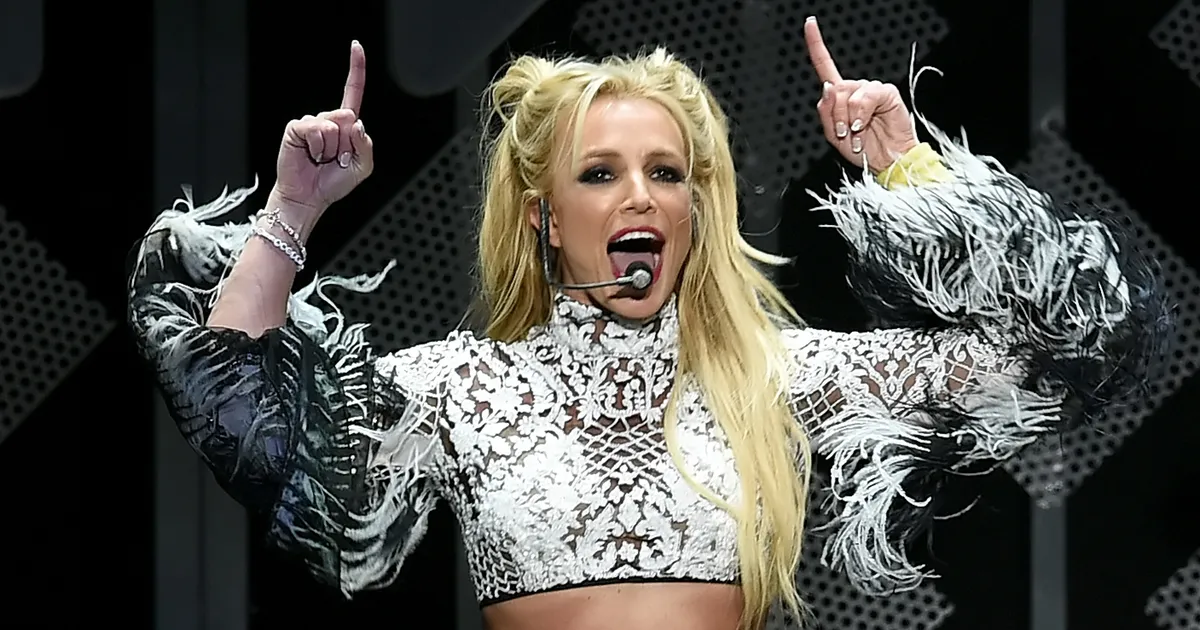 «TEEME MINU POOL LASANJET!» ⟩ Politseivideod paljastavad Britney Spearsi kummalise kinnipidamise üksikasjad
