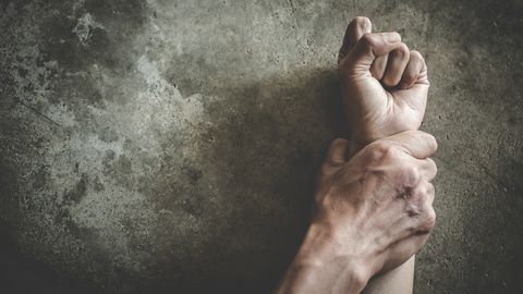 JUHTUM SOOMES ⟩ Tugeva narkootikumi mõju all olnud mees vägistas dementse naise