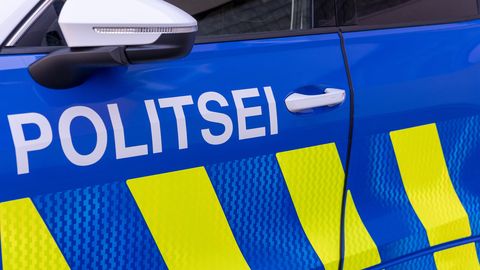 Veoauto põrkas Ida-Virumaal kokku kaitseväe sõidukiga