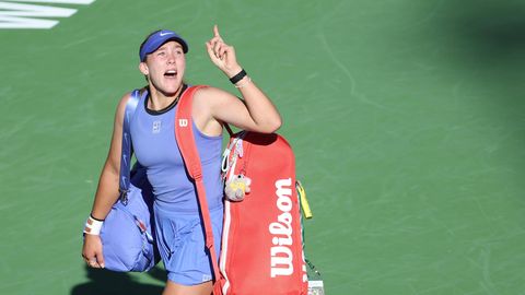 VIDEO ⟩ Enesevalitsuse kaotanud venelanna vilistati WTA-turniiri publiku poolt välja