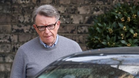 Briti valitsus avaldab esimese osa Epsteiniga seotud Mandelsoni dokumentidest