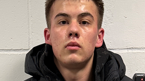 Narvas peeti kinni kelmuses kahtlustatav kuller, politsei otsib võimalikke kannatanuid