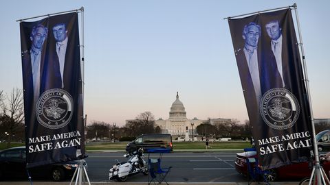SERGEI MEDVEDEV ⟩ Venemaa ise elab juba ammu Epsteini saarel