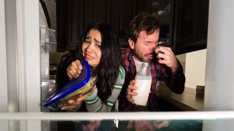 OMA TUBA, OMA LUBA ⟩ «Mõni purk lihtsalt ununeb paariks aastaks!» Külmiku sisu võib parajalt piinlikust tekitada