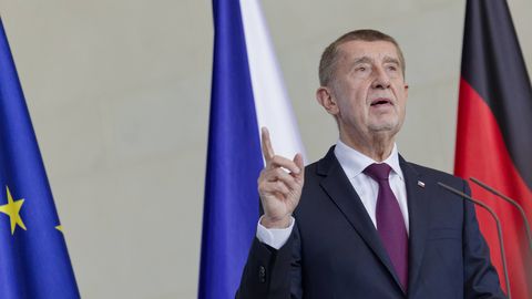 Kaitsemure NATO liitlaste seas: Tšehhi jätab kaitsekulud meelega kängu