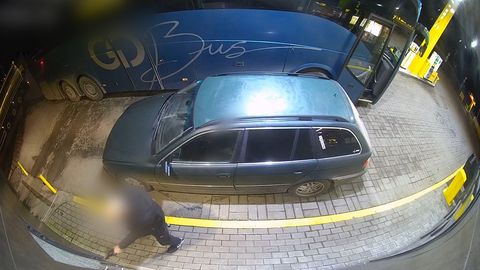 FOTOD, VIDEO ⟩ Mees lasi Valga tanklas käiku õhkrelva, kiirreageerijad pidasid ta kinni