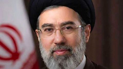 NÄDALA NÄGU ⟩ Ajatollade režiim käitub kui haavatud loom