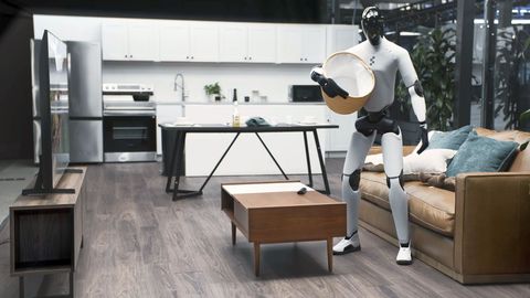 VIDEO ⟩ Kas see humanoidrobot oskab ikka kõike ise või keegi salaja juhib?