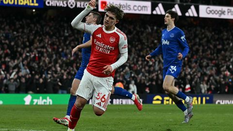 VIDEO ⟩ Arsenali noor mängija tegi taas ajalugu