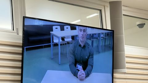 Võrumaal maa-alust kanepikasvandust pidanud Bruno Sternfeldt: näen õudusunenägusid, et kasvatan kanepit, teen silmad lahti ja olen vanglas