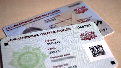 HÄDA KÄES ⟩ Lätis võib ligi pool miljonit ID-kaarti kaotada korraga digiallkirja võimaluse