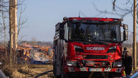 Saaremaal hukkus elumaja tulekahjus kaks inimest