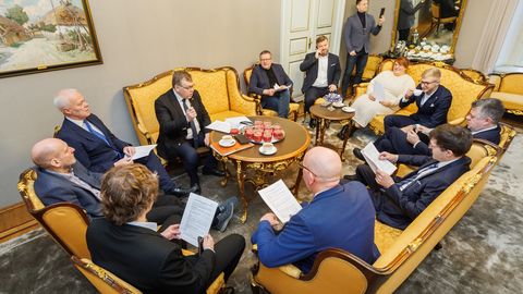 ANALÜÜS ⟩ Uus vaatus sotside ja Reformierakonna tülis