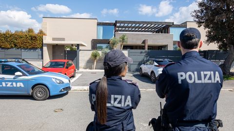 Jalgpallistaar ja tema pere rööviti öösel kodus paljaks