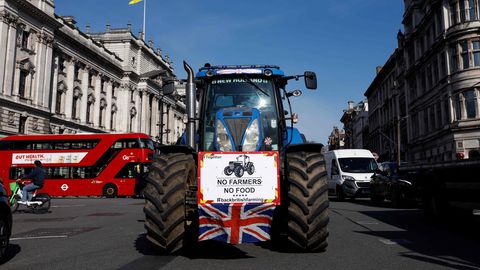 Vaata, kas ka sinu teele jäävad täna traktorid?
