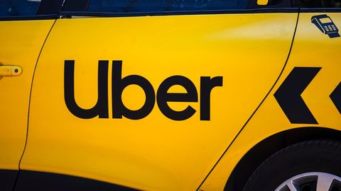 TOHOH ⟩ Tuntud taksoäpp röövib välimaal viibides raha: see seadistus tuleb kindlasti välja lülitada!