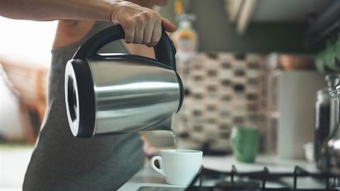 «Veekeetja on juba pärast kahte kasutuskorda katlakivi täis»: tallinlased kurdavad vee üle