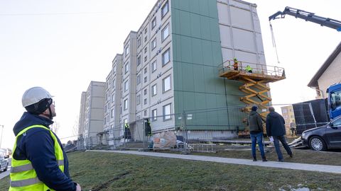 JAREK KURNITSKI ⟩ Pöördepunkti jõudnud renoveerimist ähvardab seisak. Valitsus lihtsalt peab raha leidma!