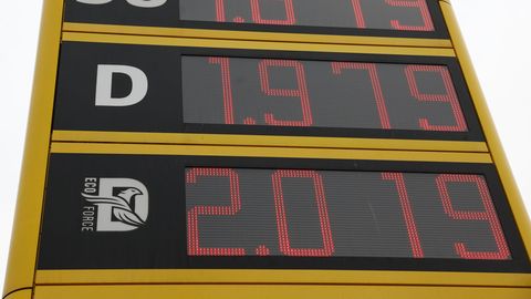 GALERII ⟩ Täna hommikul liikusid hinnad tanklates 2 euro ligi