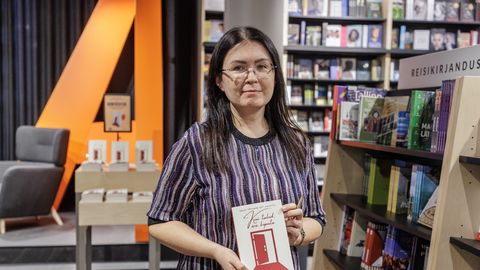 GALERII ⟩ Menuseriaalide stsenarist Kätlin Kontor-Kirss tuli välja debüütromaaniga